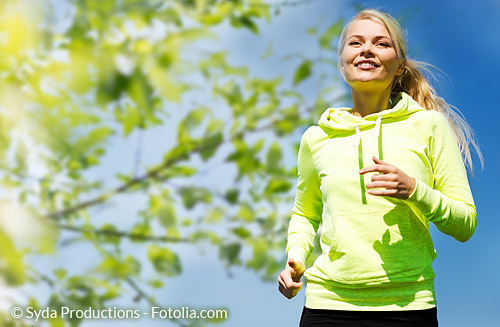 Durch Sport steigt der Energiebedarf der Muskeln und somit der Bedarf an Schilddrüsenhormonen und an Jod.